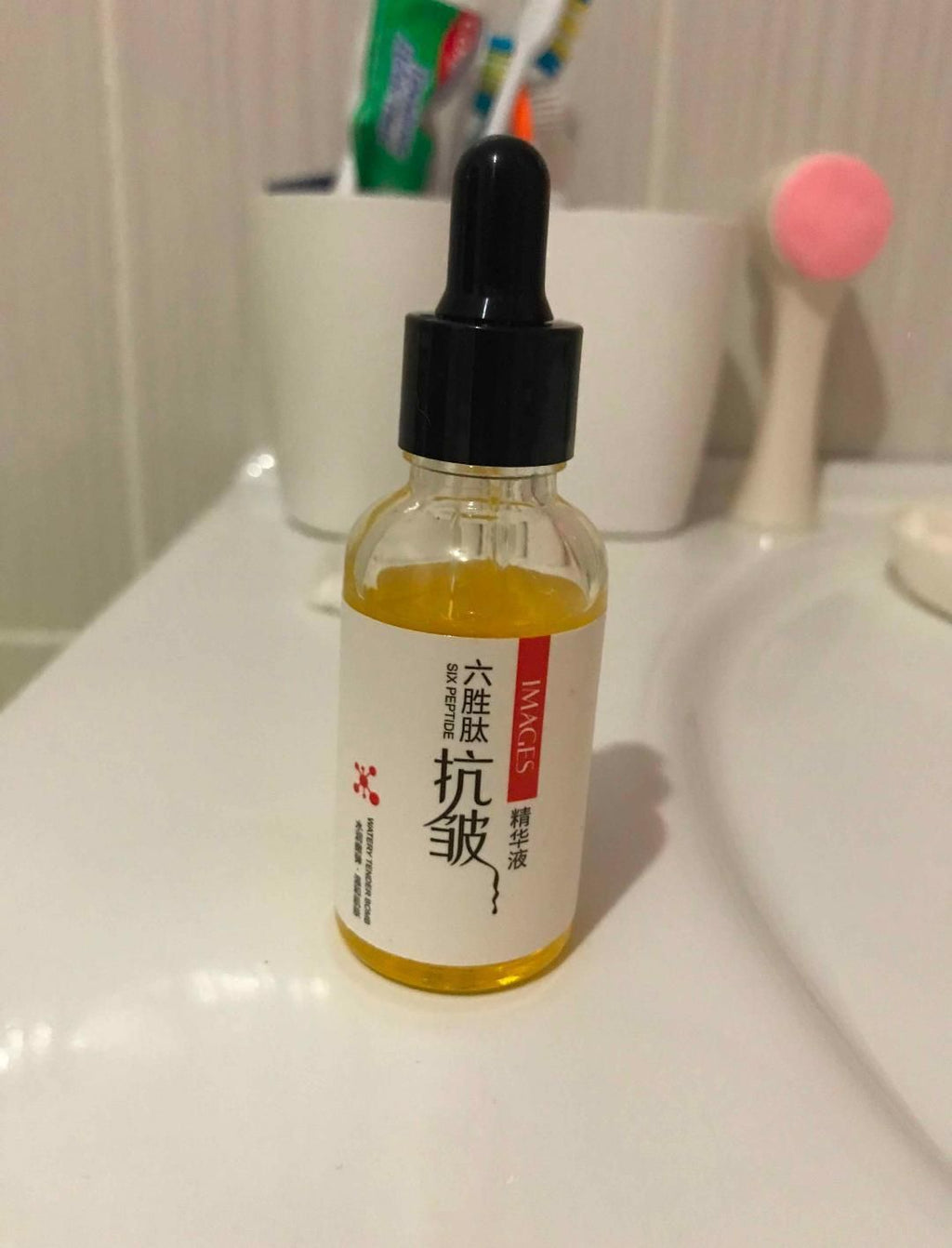 Six Peptides Anti-wrinkle Whitening Serum - Style Elevates
